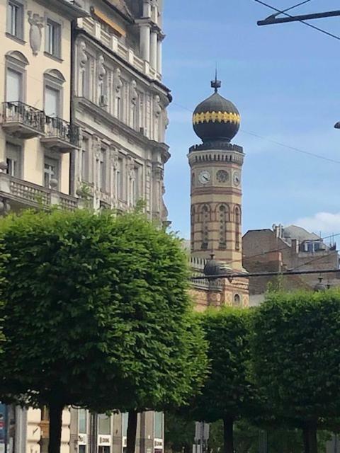 O&B Apartman Budapest Eksteriør billede